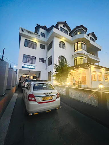 HOTEL SILVERINE (SRINAGAR), KASHMIR